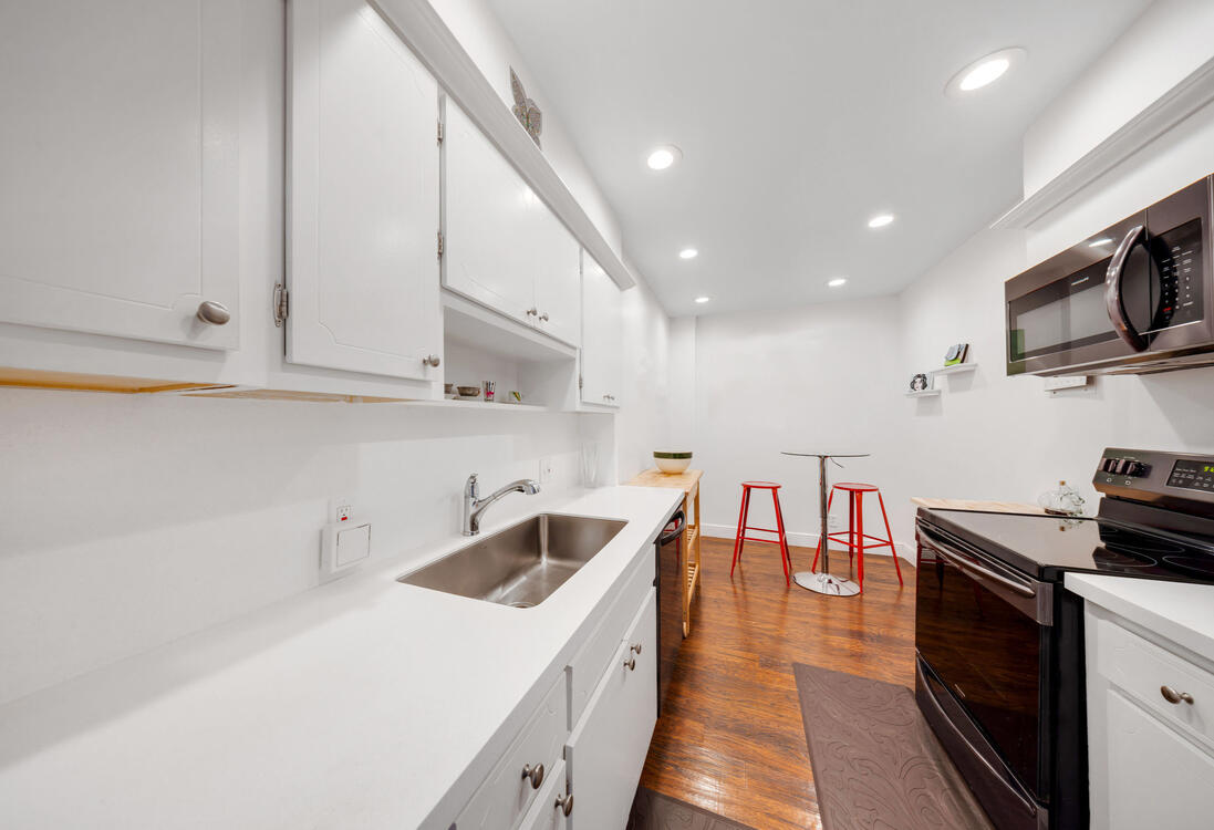 Kitchen 1